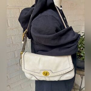 Y2K COACH Legacy Hampton Mini White Leather Shoulder Bag with Gold Accents 11542